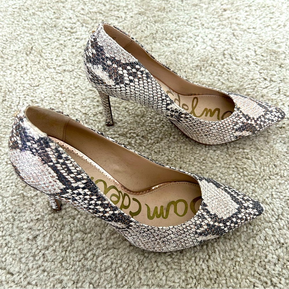 Sam Edelman Point Toe Snake Pump
